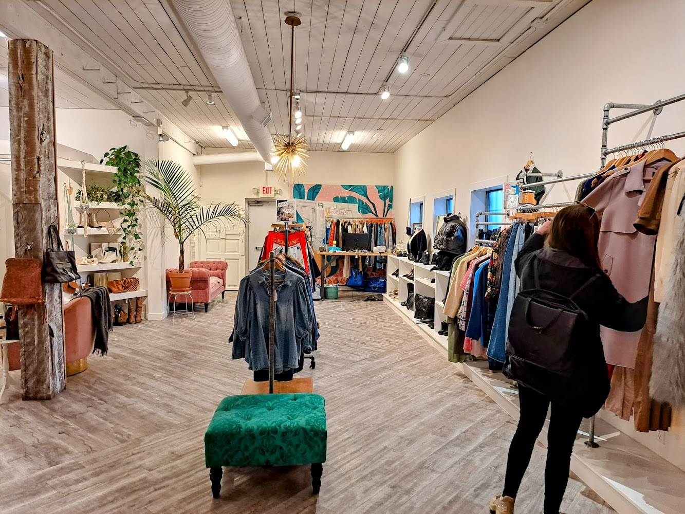 The Peacock Boutique Consignment (Inglewood)