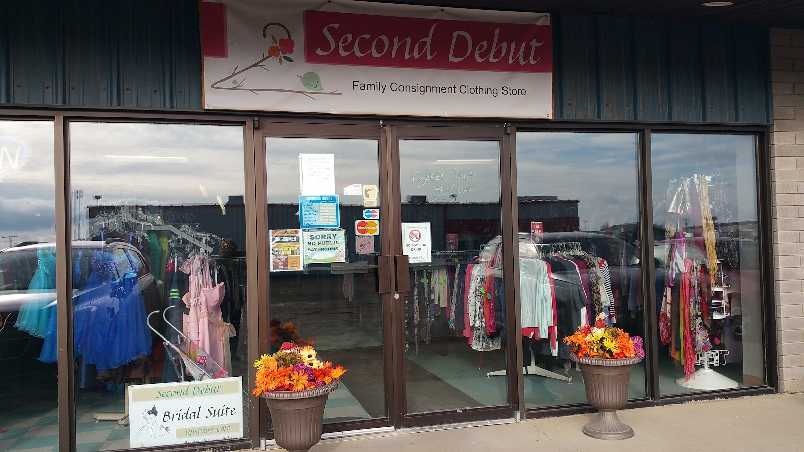 Second Debut Discount Clothing (1997)