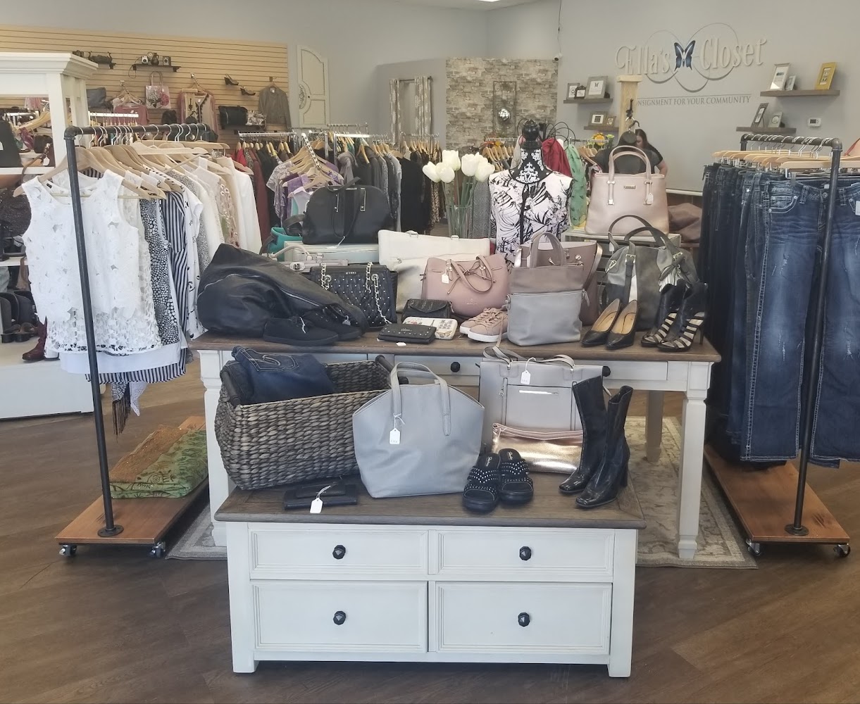 Ella's Closet