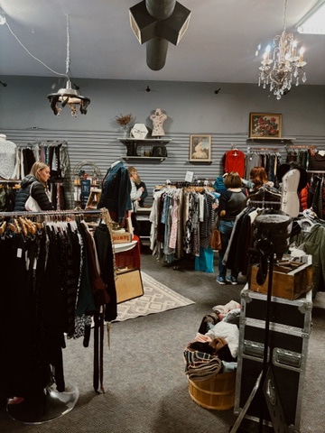 Magnolia Room Vintage & Consignment